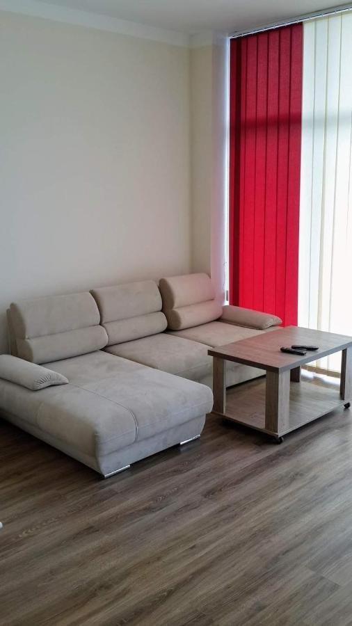 Blossom Hotel Batumi Luaran gambar
