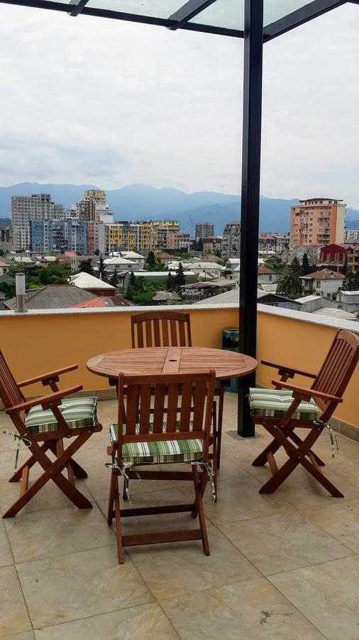Blossom Hotel Batumi Luaran gambar