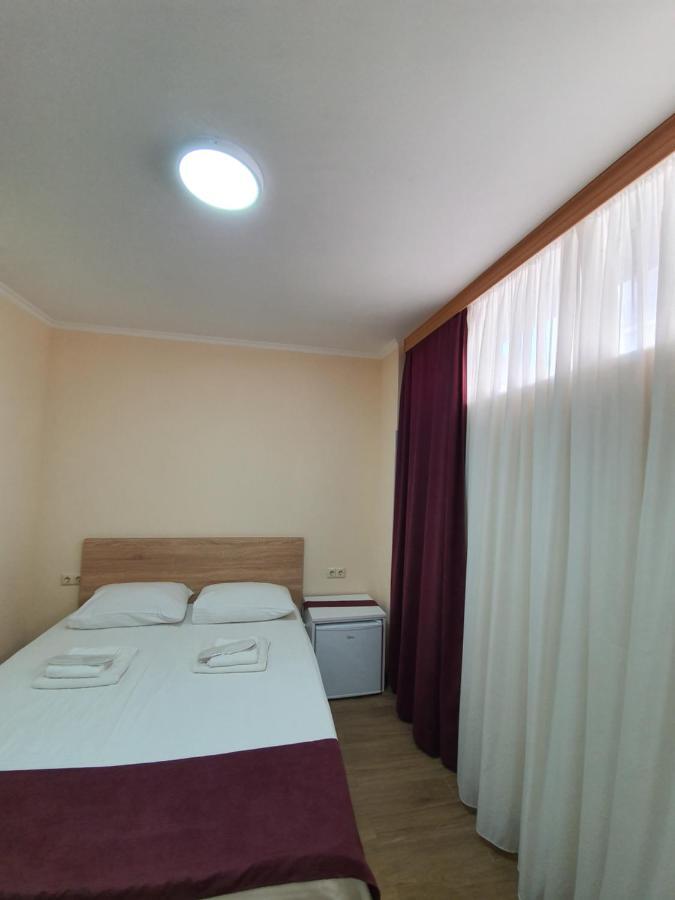 Blossom Hotel Batumi Luaran gambar