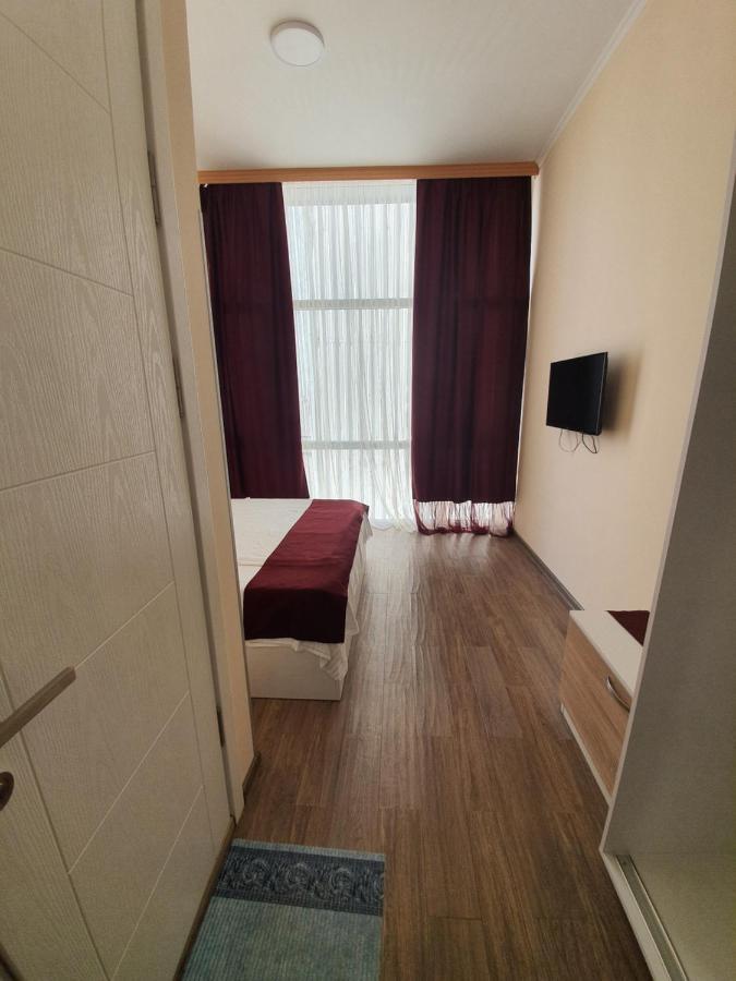 Blossom Hotel Batumi Luaran gambar