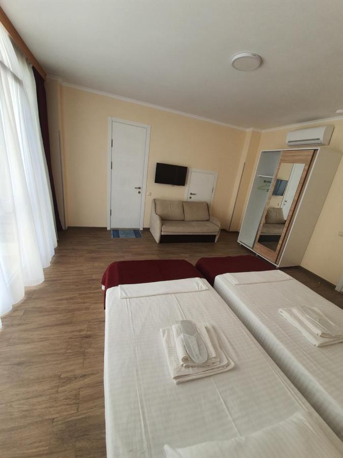 Blossom Hotel Batumi Luaran gambar