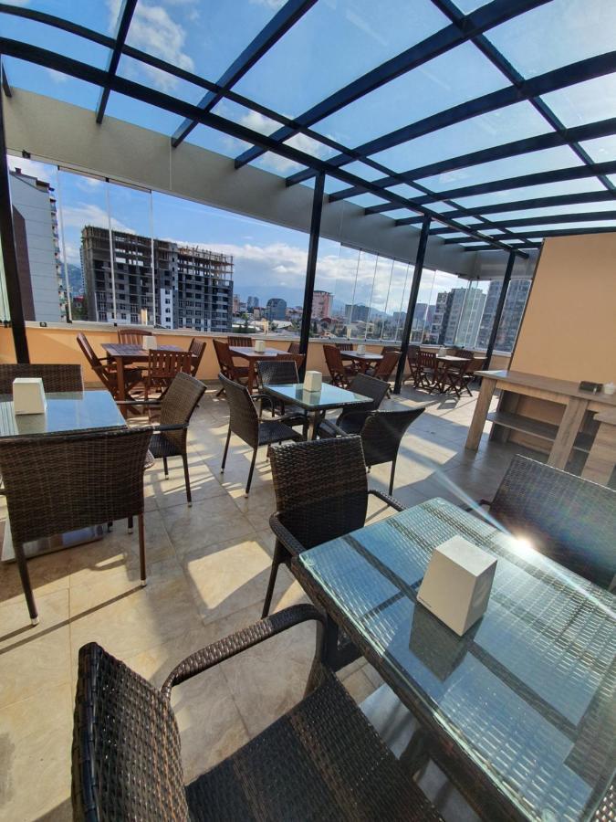 Blossom Hotel Batumi Luaran gambar