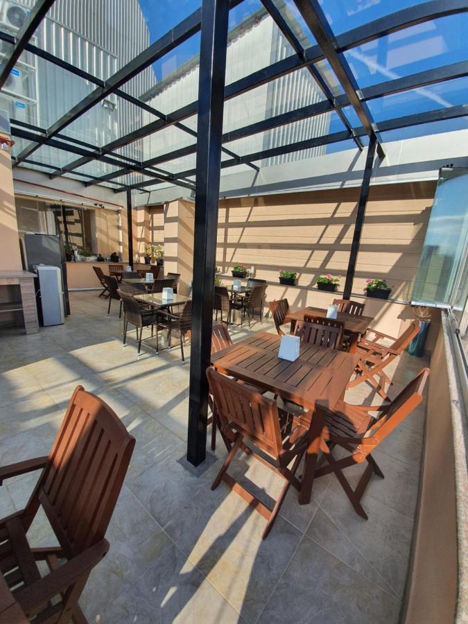 Blossom Hotel Batumi Luaran gambar