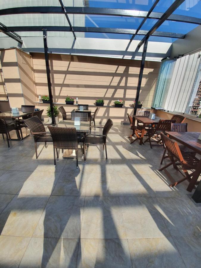 Blossom Hotel Batumi Luaran gambar